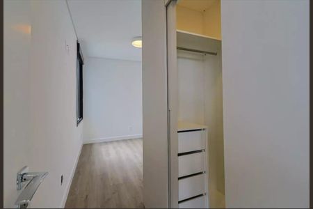 Apartamento à venda com 145m², 3 quartos e 3 vagasCloset 