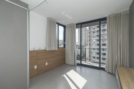 Sala / Quarto / Cozinha de apartamento à venda com 1 quarto, 30m² em Independência, Porto Alegre