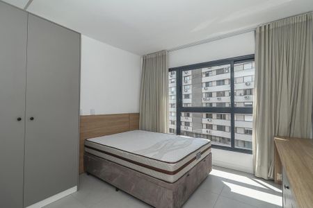 Sala / Quarto / Cozinha de apartamento à venda com 1 quarto, 24m² em Independência, Porto Alegre