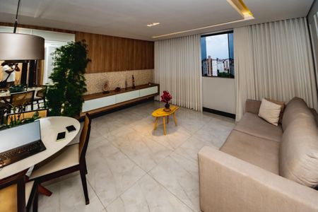 Apartamento à venda com 3 quartos, 240m² em Castelo, Belo Horizonte