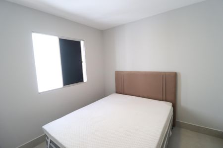 Quarto 2 de apartamento para alugar com 2 quartos, 40m² em Centro, Uberlândia