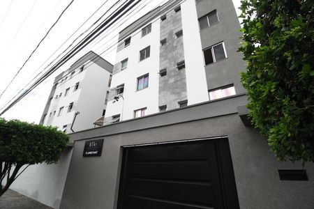 Apartamento para alugar com 40m², 2 quartos e 1 vagaFachada