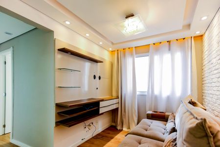 Sala de apartamento para alugar com 2 quartos, 41m² em Jardim Celeste, São Paulo