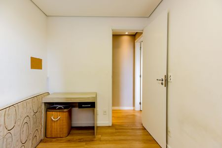 Quarto 2 de apartamento para alugar com 2 quartos, 41m² em Jardim Celeste, São Paulo