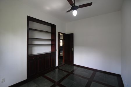 Casa de condomínio à venda com 446m², 4 quartos e 4 vagasQuarto 1