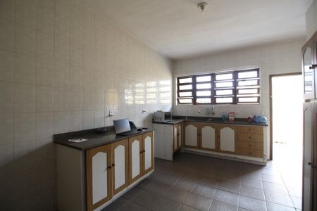 Casa de condomínio à venda com 446m², 4 quartos e 4 vagasCozinha