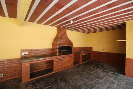 Casa de condomínio à venda com 446m², 4 quartos e 4 vagasChurrasqueira