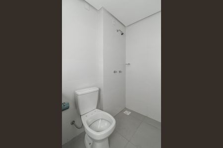 Banheiro de apartamento para alugar com 1 quarto, 27m² em Independência, Porto Alegre