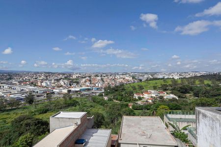 Casa à venda com 352m², 4 quartos e 5 vagasVista da suíte