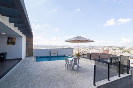 Casa à venda com 352m², 4 quartos e 5 vagasQuintal