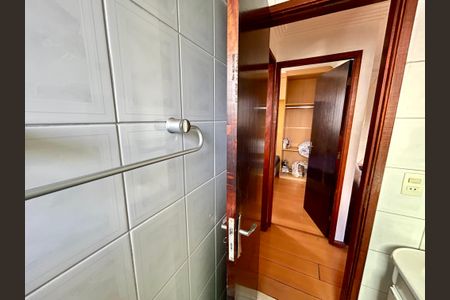 Apartamento para alugar com 55m², 2 quartos e 1 vagaBanheiro 