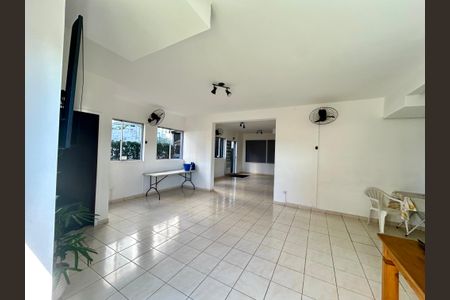 Apartamento para alugar com 55m², 2 quartos e 1 vagaÁrea comum - Salão de festas