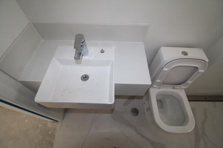 Apartamento à venda com 284m², 4 quartos e 5 vagasQuarto 4 - Banheiro
