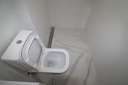 Apartamento à venda com 284m², 4 quartos e 5 vagasQuarto 4 - Banheiro