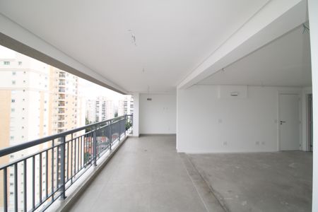 Apartamento à venda com 284m², 4 quartos e 5 vagasSala - Varanda
