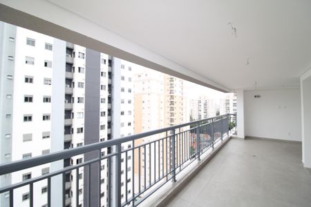 Apartamento à venda com 284m², 4 quartos e 5 vagasSala - Varanda