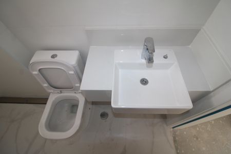 Apartamento à venda com 284m², 4 quartos e 5 vagasQuarto 3 - Banheiro