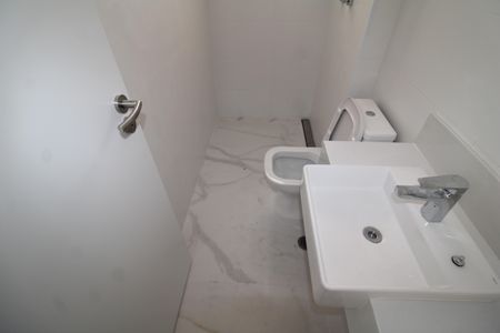 Apartamento à venda com 284m², 4 quartos e 5 vagasQuarto 3 - Banheiro