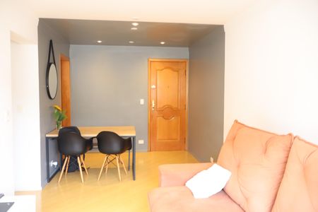 Sala de apartamento à venda com 2 quartos, 60m² em Vila Santa Clara, São Paulo