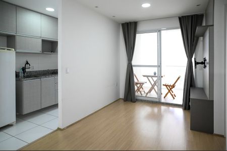Sala de apartamento para alugar com 1 quarto, 45m² em Vila Dom Pedro I, São Paulo