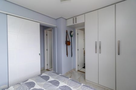 Apartamento à venda com 63m², 2 quartos e 1 vagaQuarto 2