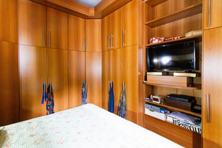 Casa à venda com 210m², 4 quartos e sem vaga Casa à venda com 210m², 4 quartos e sem vagaQuarto 2