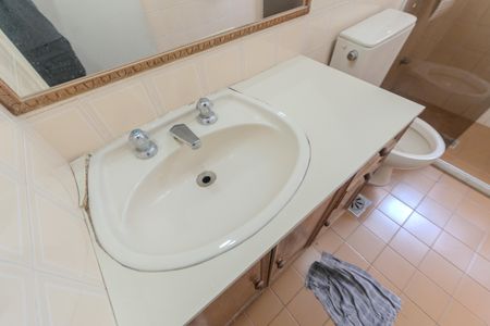 Apartamento à venda com 117m², 3 quartos e 1 vagaBanheiro da Suíte 1