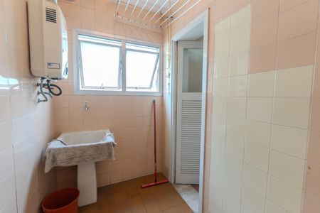 Apartamento à venda com 117m², 3 quartos e 1 vagaÁrea de Serviço