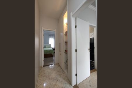Casa de condomínio à venda com 573m², 4 quartos e 15 vagasCorredor