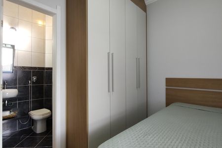 Casa de condomínio à venda com 573m², 4 quartos e 15 vagas Casa de condomínio à venda com 573m², 4 quartos e 15 vagasSuíte 2