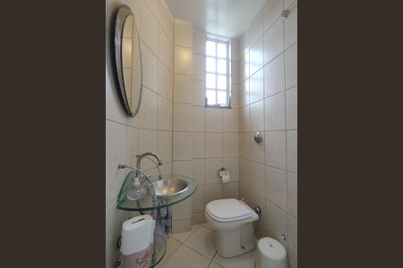 Casa de condomínio à venda com 573m², 4 quartos e 15 vagasLavabo