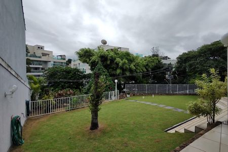 Casa de condomínio à venda com 573m², 4 quartos e 15 vagas Casa de condomínio à venda com 573m², 4 quartos e 15 vagasQuinta