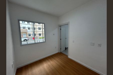 Apartamento à venda com 43m², 2 quartos e 1 vagaQuarto 2