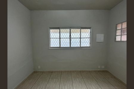 Casa para alugar com 1 quarto, 100m² em Bento Ribeiro, Rio de Janeiro