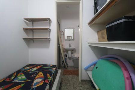 Apartamento para alugar com 126m², 4 quartos e 1 vaga Apartamento para alugar com 126m², 4 quartos e 1 vagaQuarto de Serviço