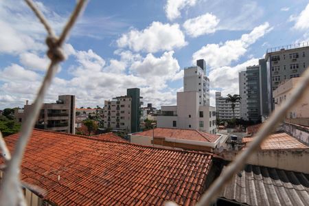 Apartamento para alugar com 156m², 4 quartos e 2 vagasVista da suíte 2