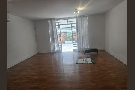 Casa à venda com 153m², 3 quartos e 2 vagas Casa à venda com 153m², 3 quartos e 2 vagasFoto 03
