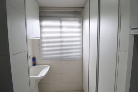 Apartamento para alugar com 89m², 3 quartos e 1 vagaÁrea de Serviço