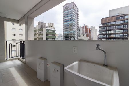 Apartamento à venda com 201m², 3 quartos e 3 vagas Apartamento à venda com 201m², 3 quartos e 3 vagasÁrea de Serviço