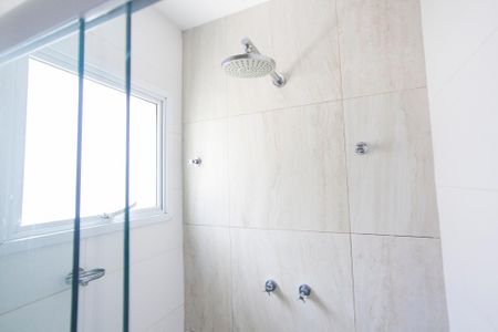 Casa de condomínio para alugar com 149m², 3 quartos e 2 vagasBanheiro da Suite 1