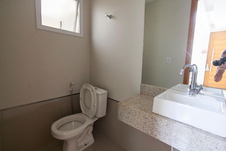 Casa de condomínio para alugar com 149m², 3 quartos e 2 vagasLavabo