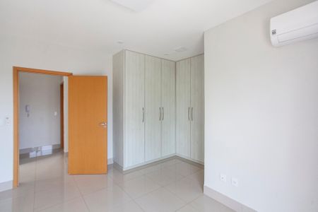 Casa de condomínio para alugar com 149m², 3 quartos e 2 vagasSuite 1