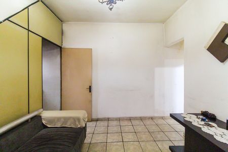 Sala de casa à venda com 3 quartos, 104m² em Vila Taquari, São Paulo