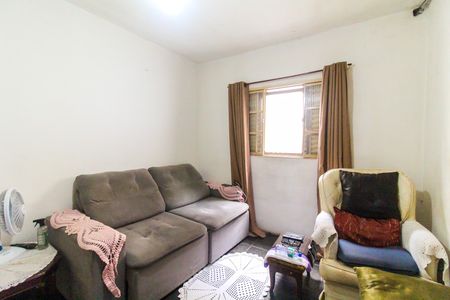 Sala/Quarto de casa à venda com 3 quartos, 104m² em Vila Taquari, São Paulo