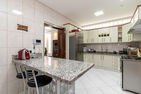 Casa para alugar com 230m², 4 quartos e 4 vagasCozinha