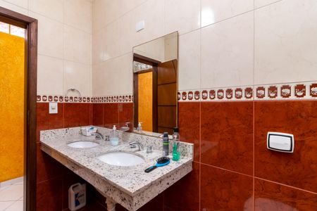 Casa para alugar com 230m², 4 quartos e 4 vagasBanheiro 3