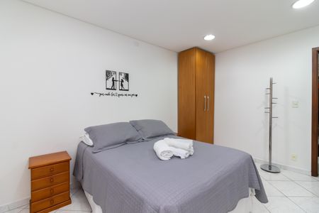 Casa para alugar com 230m², 4 quartos e 4 vagasSuíte 1