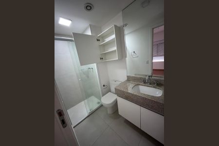Banheiro de apartamento à venda com 1 quarto, 39m² em Pinheiros, São Paulo