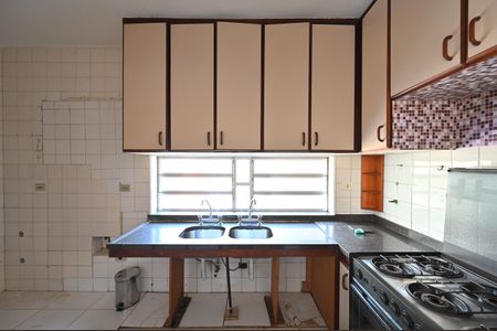 Casa à venda com 400m², 3 quartos e 2 vagasCozinha