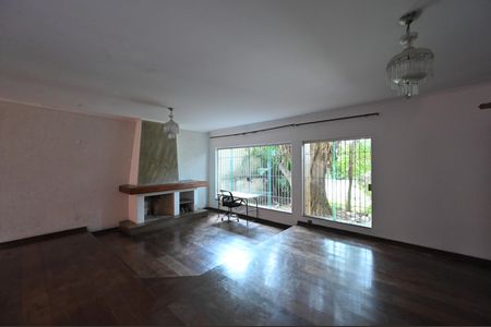 Casa à venda com 400m², 3 quartos e 2 vagasSala